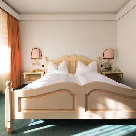 Doerflinger Hotel